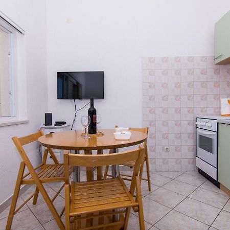 Apartments Ivica - Garden Terrace スラティネ エクステリア 写真