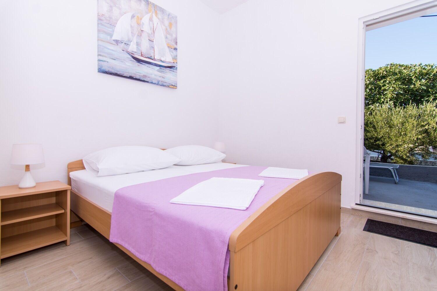 Apartments Ivica - Garden Terrace スラティネ エクステリア 写真