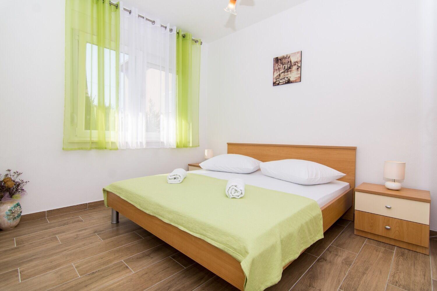 Apartments Ivica - Garden Terrace スラティネ エクステリア 写真