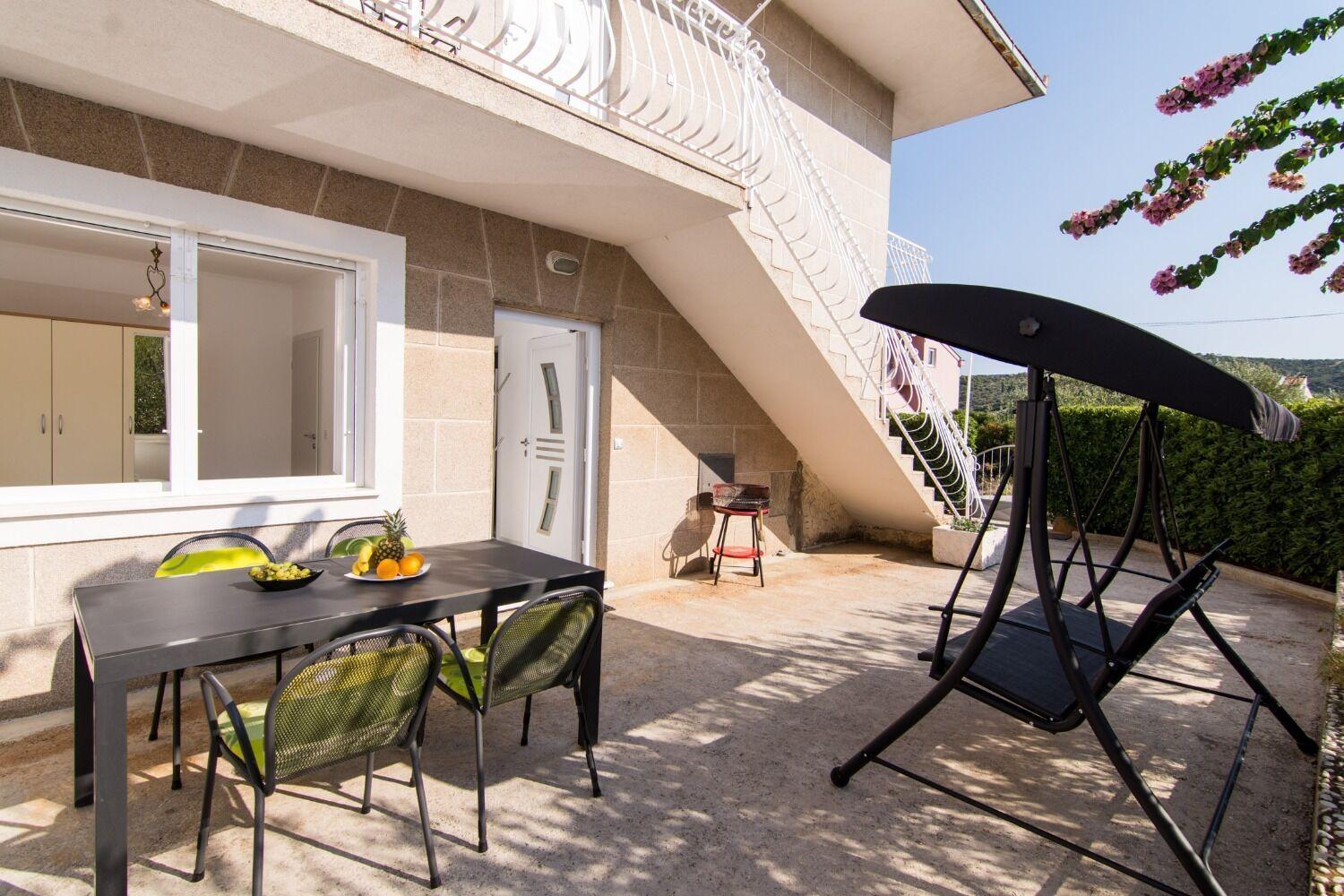 Apartments Ivica - Garden Terrace スラティネ エクステリア 写真