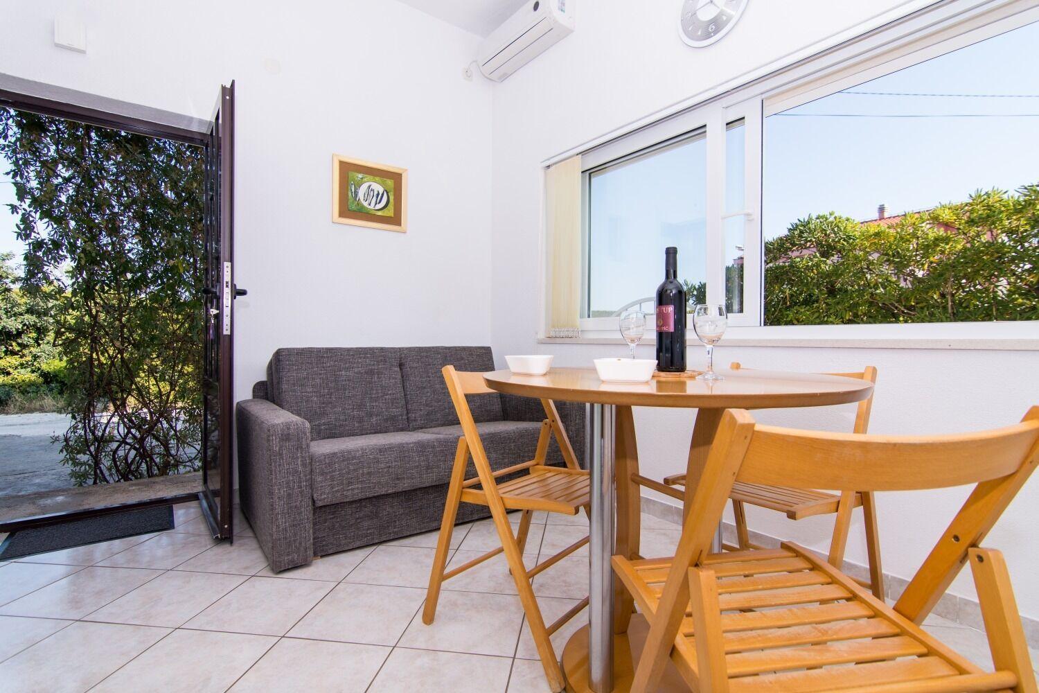 Apartments Ivica - Garden Terrace スラティネ エクステリア 写真